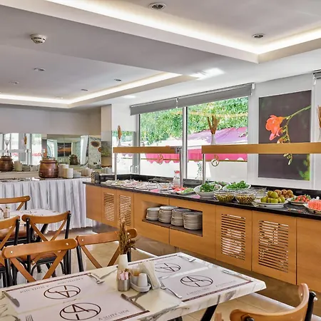 A Otel 3*