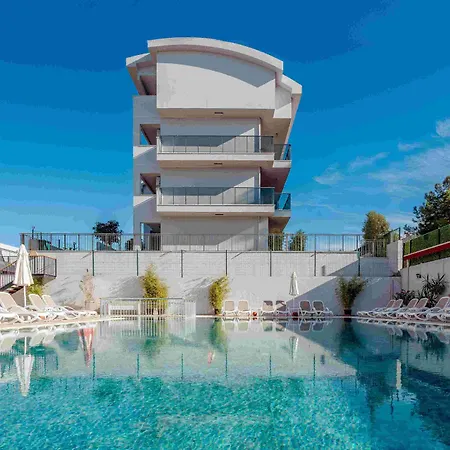 A Hotel Side