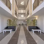 A Hotel Side